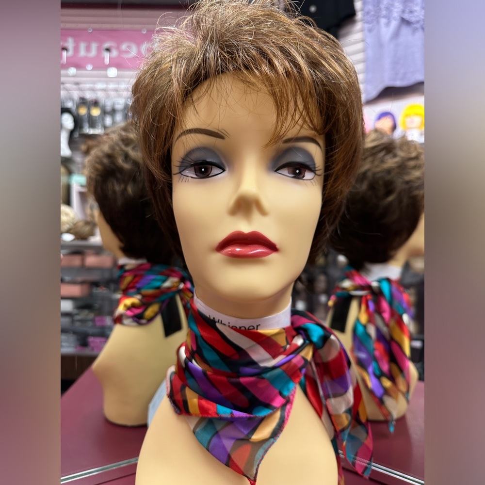 Raquel Welch Whisper Wig